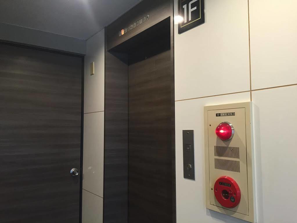Oyo Tetora Akabane Hotel cápsula *