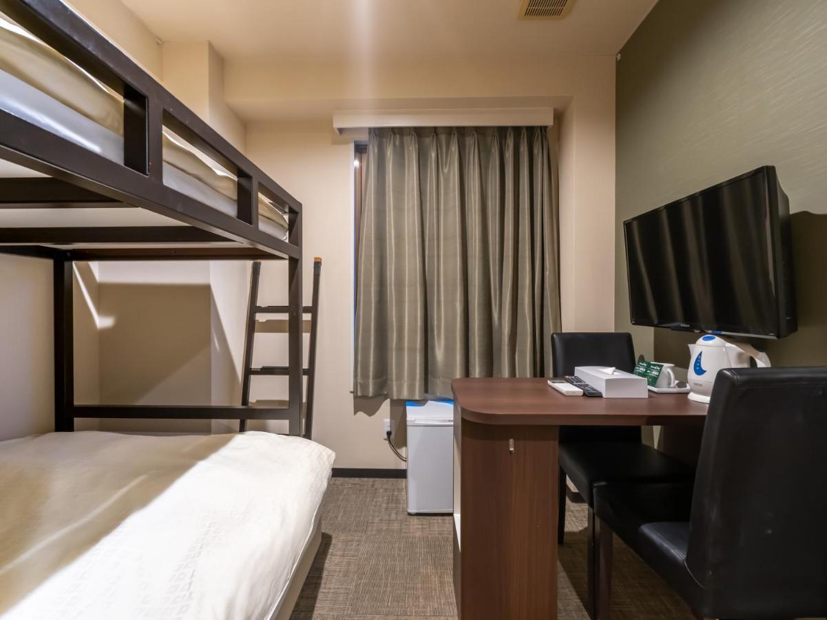 Kapselhotel Oyo Tetora Akabane *